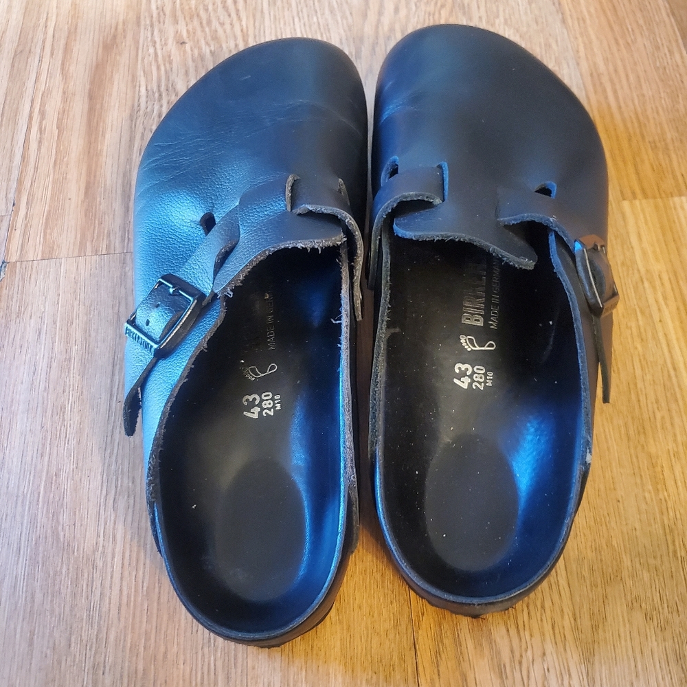 Birkenstock Men's Black Slip-On Comfort Clog with Adjustable Buckle, Size 43 - Picture 2 of 6
